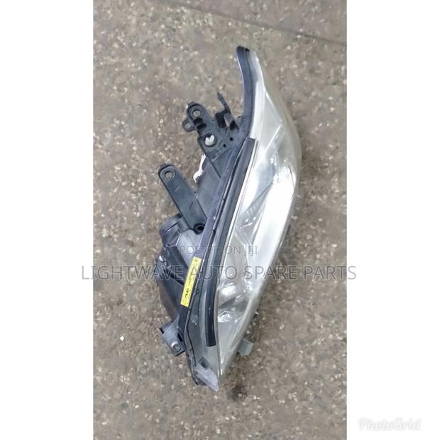 Toyota Vanguard Headlight Xenon - thumbnail 3