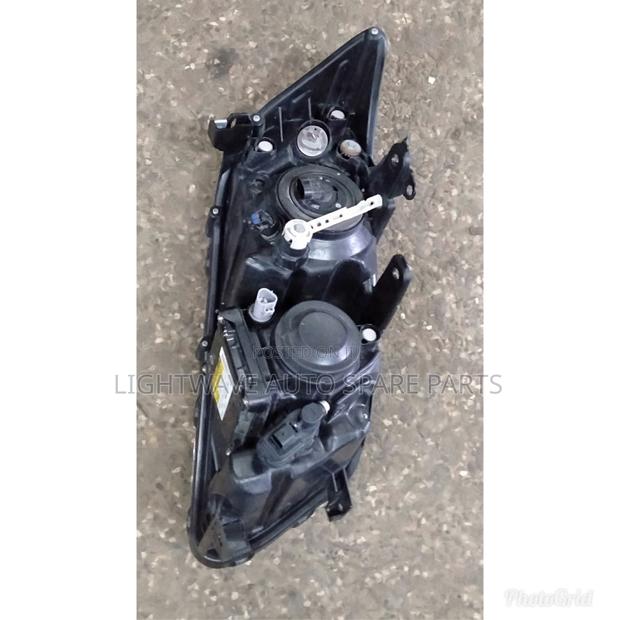 Toyota Vanguard Headlight Xenon - thumbnail 4