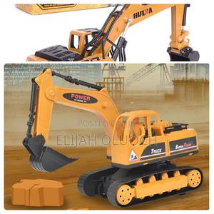 Remote Control Excavator - main view