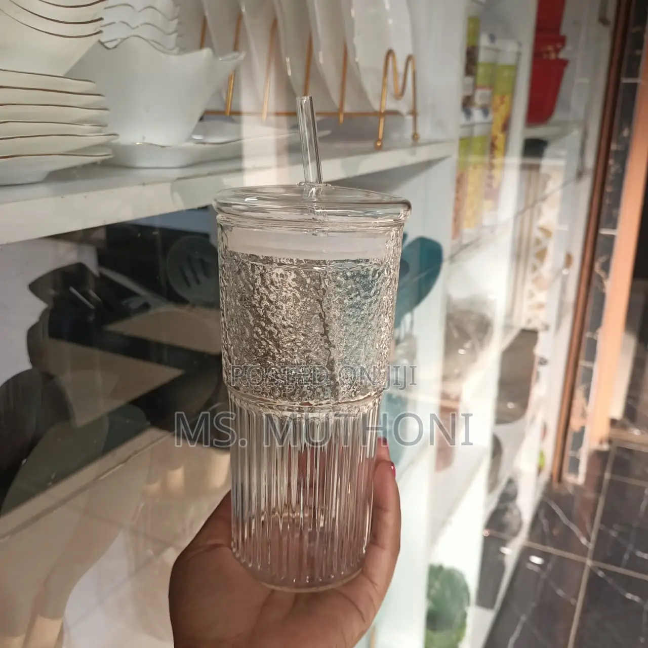 600 Ml Glass Tumbler With Straw*
