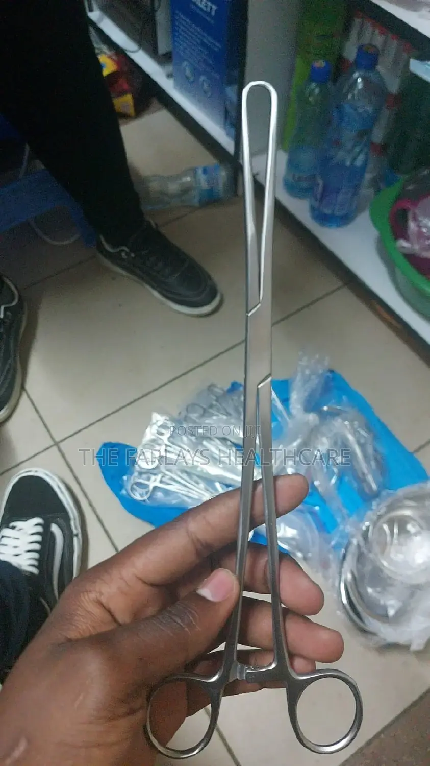 Tenaculum Long.
