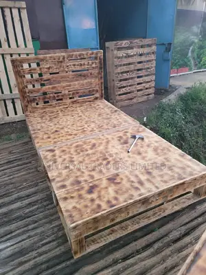 Pallet Bed - Top Flat Pallet Bed - 4x6