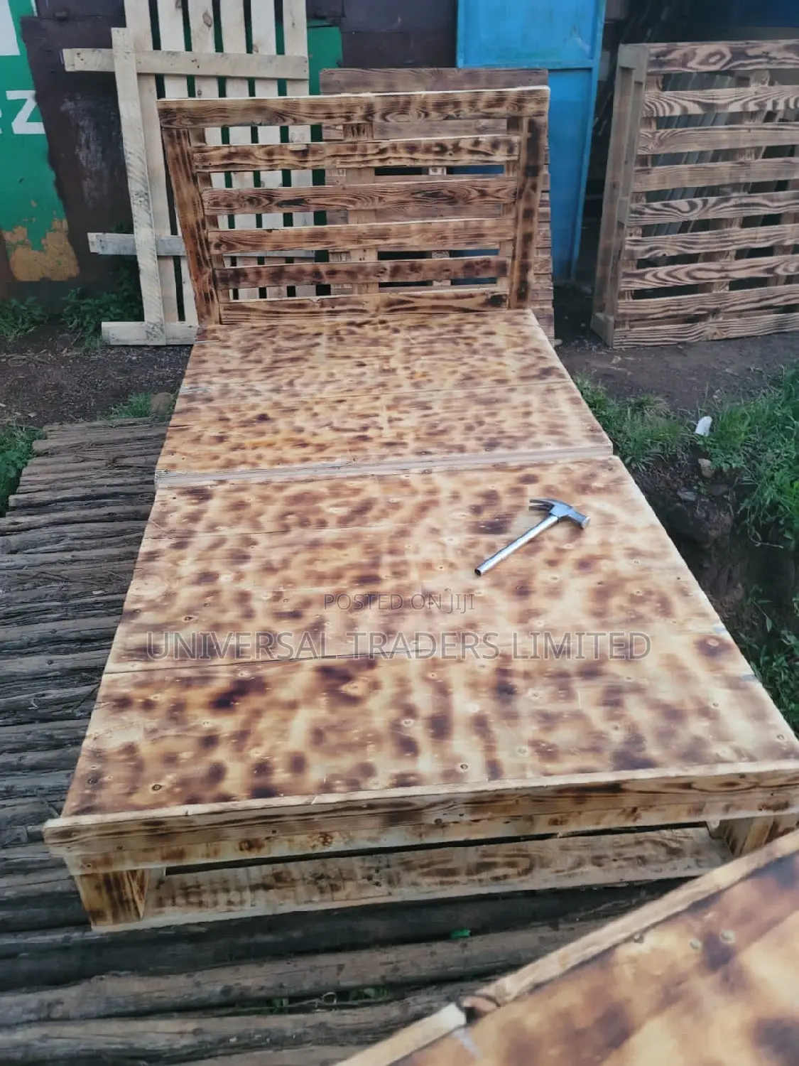 Premium Pallets Bed - With Flat Top - Size 4 by 6 Pallet Bed