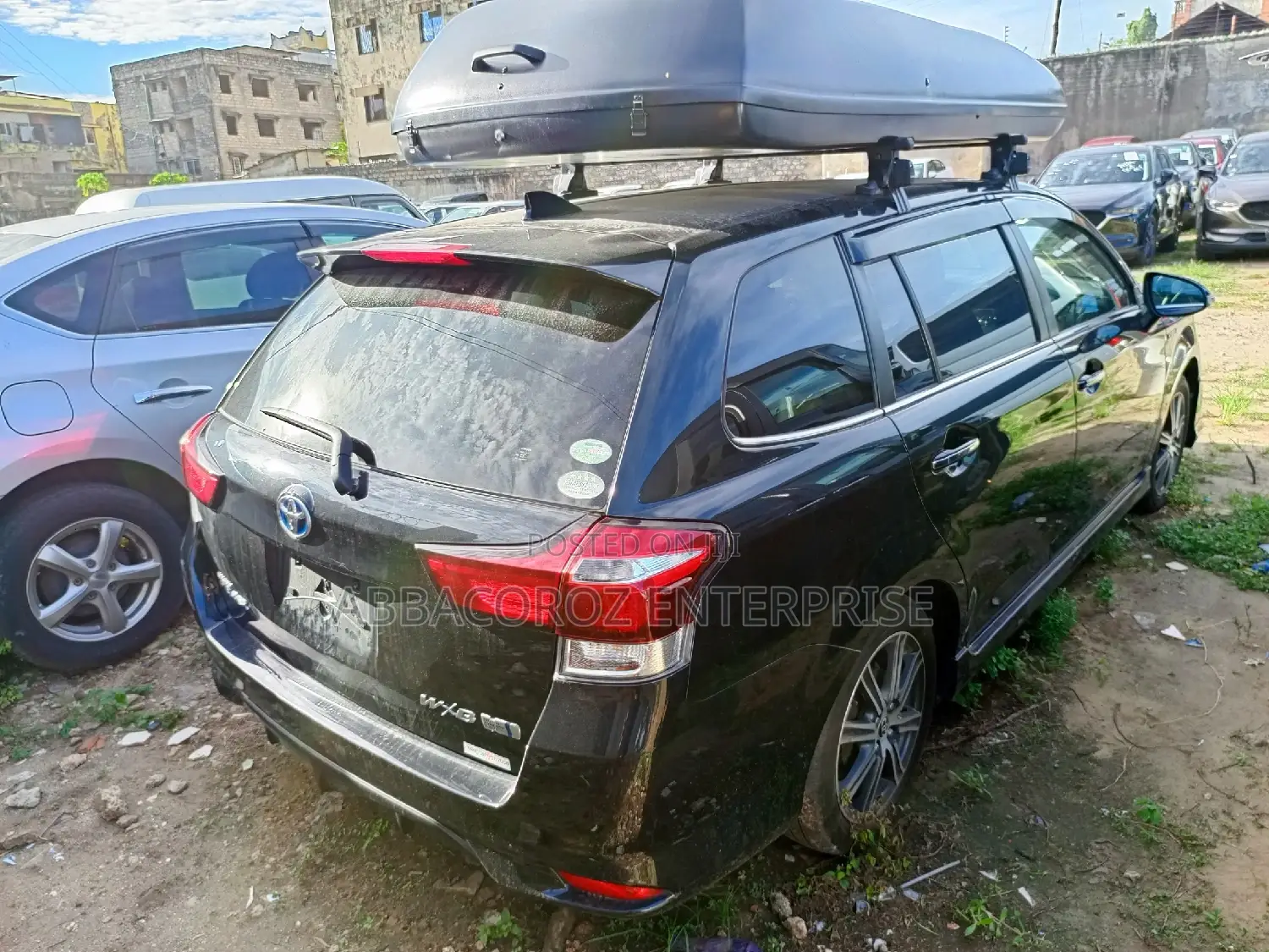 Toyota Corolla Fielder 2017 Black