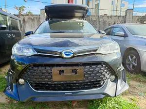 Toyota Corolla Fielder 2017 Black
