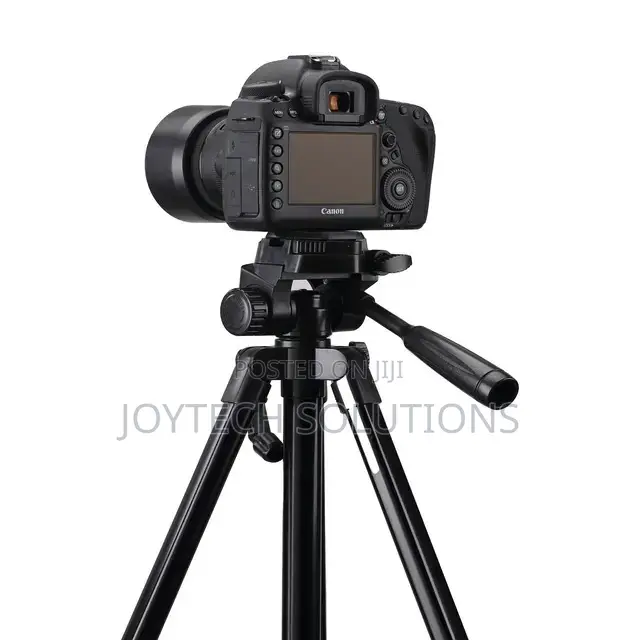 3520 Camera Tripod.