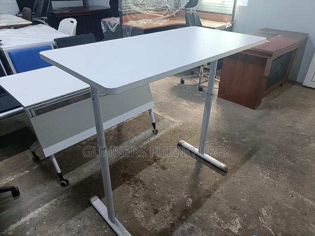 Adjustable Height Table Adjustable Height Table - main view