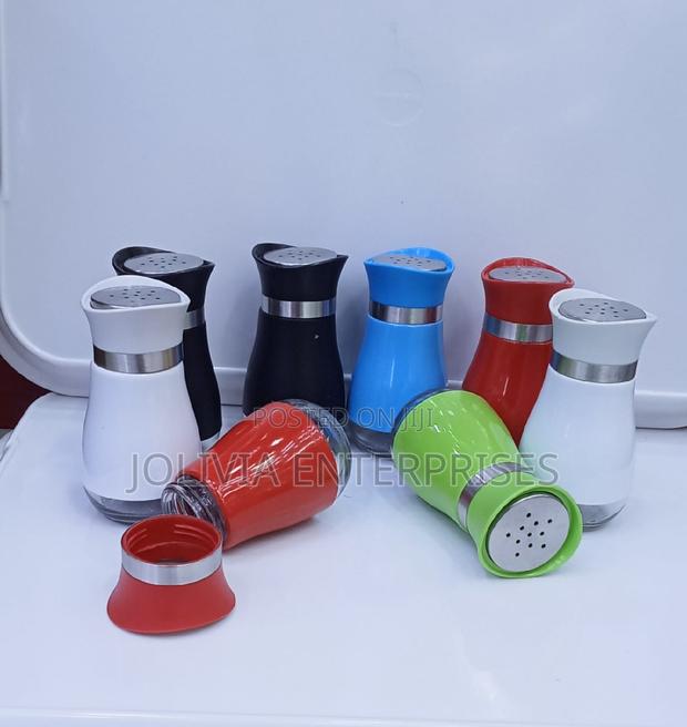Salt Shakers/ Pepper Shakers