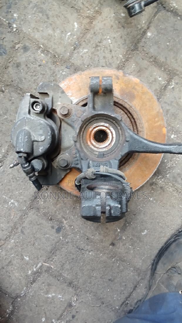 Demio 2005 Front Hub - thumbnail 3