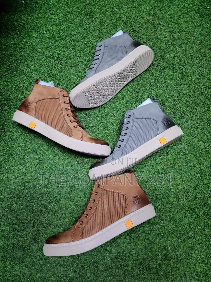 Original Designer Quality Men's Official Casaual Boots .