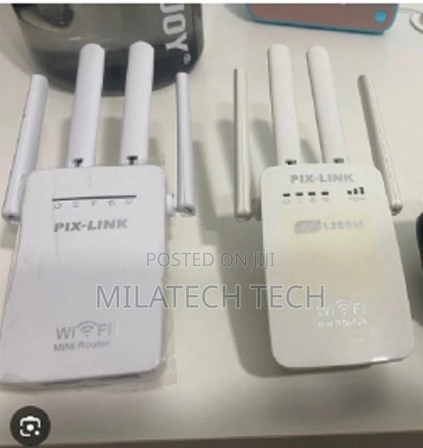 PIXLINK 300mbps Wifi Signal Booster 4 Antenna WIFI Extender
