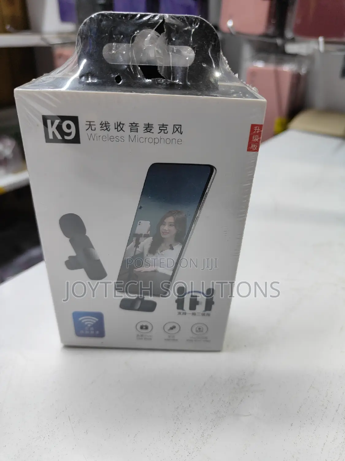 iPhone Wireless Microphone. 20 Meters Accessible Reception.