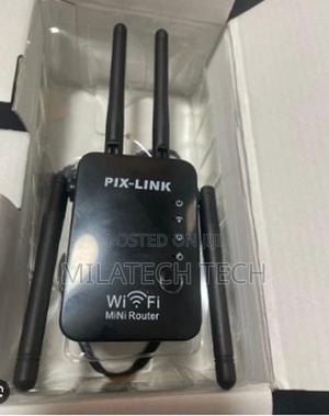 Extender-Pixlink Wifi Boosters/ Repeater Wifi Extender - main view