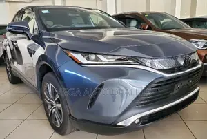 Toyota Harrier 2.0 2020 Blue