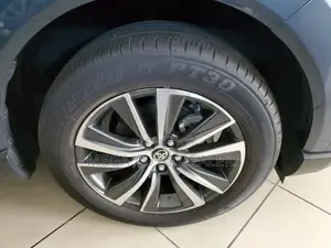 Toyota Harrier 2.0 2020 Blue