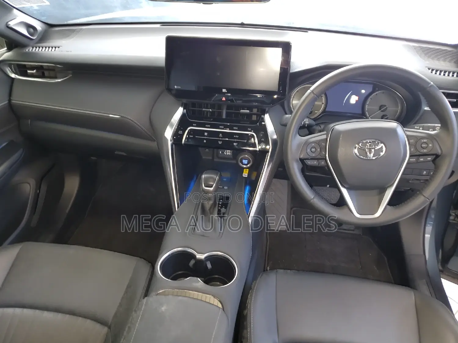 Toyota Harrier 2.0 2020 Blue