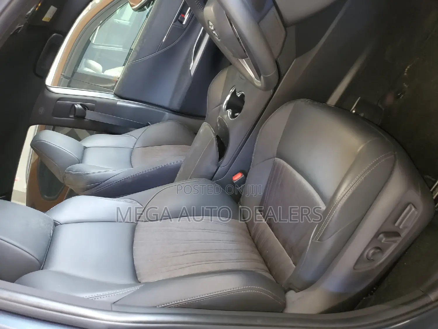 Toyota Harrier 2.0 2020 Blue