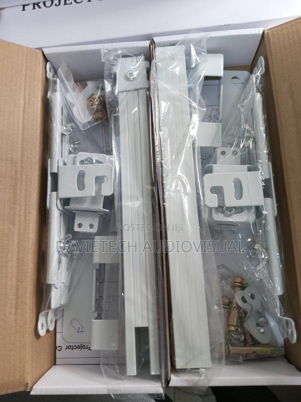 Universal --Projector Ceiling Mounting KIT