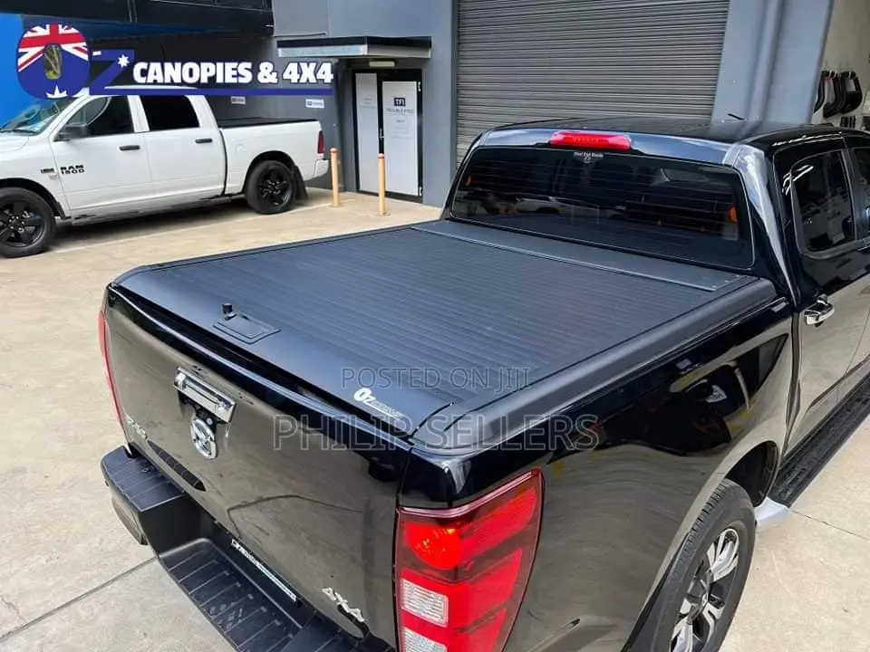 Roller Shutter Lid Cover Available for Double Cab Pickup Tru