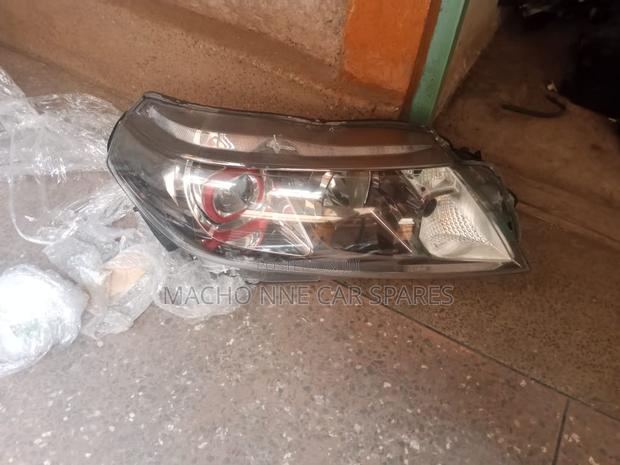 Suzuki Vitara 2020 Headlight - thumbnail 2