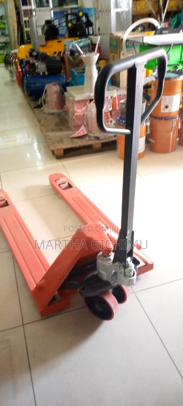 Pallet Truck - main view