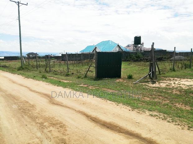 50*100 Plot 200mts From Tarmac at Mwariki C - thumbnail 2