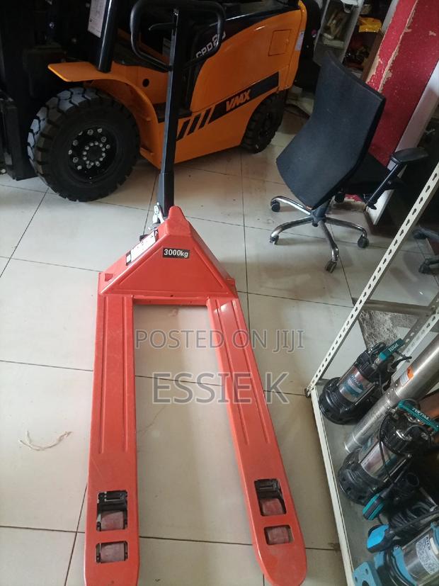 3000kgs Hydraulic Hand Pallet Truck - thumbnail 3