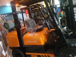 3000kgs LPG Forklift Truck - main view