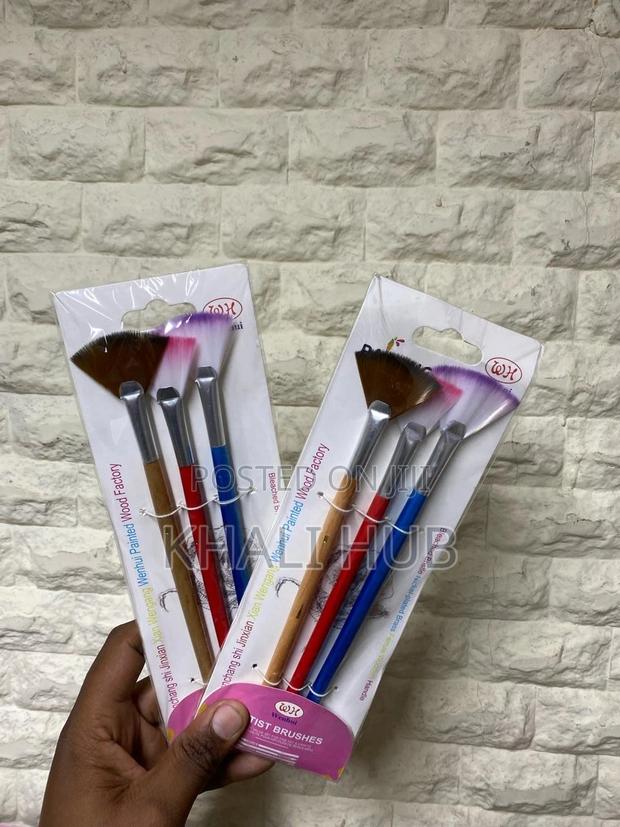 Artistic Fan Paint Brushes - main view