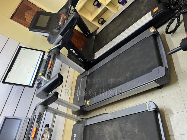 Heavy Commercial Treadmills. - thumbnail 2