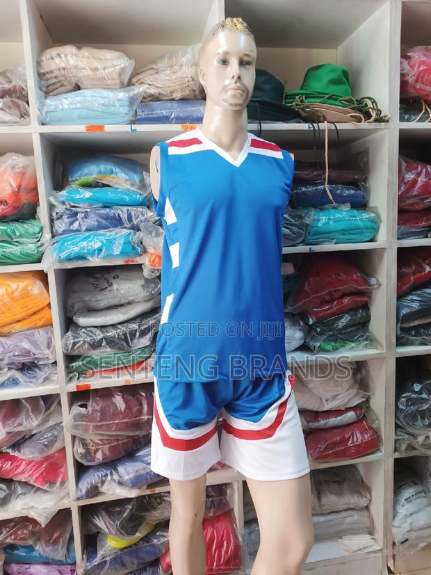 Basketball  Uniforms - thumbnail 3