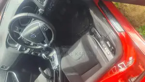 Volvo V40 2017 Red