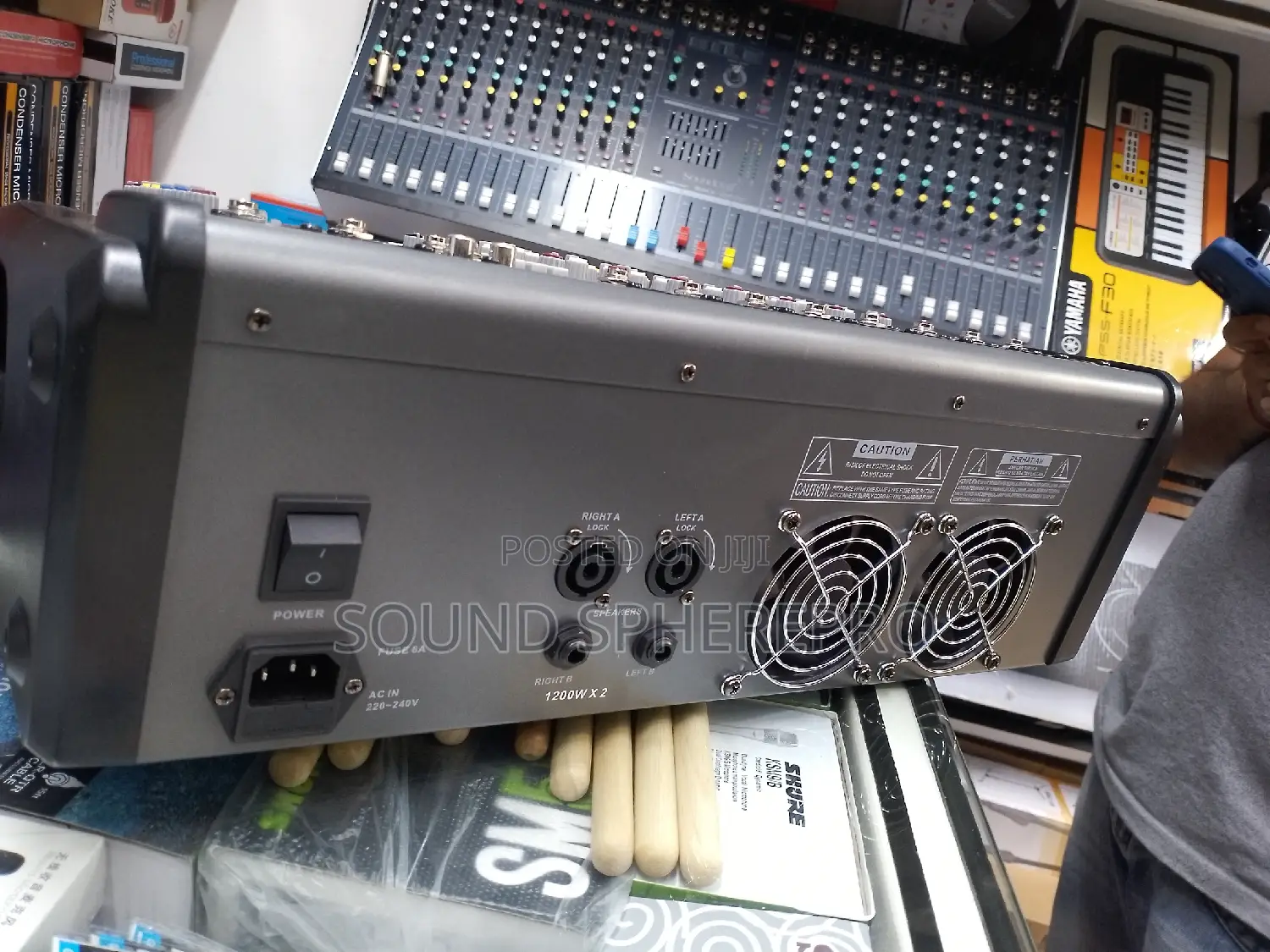 Max PMR 8 Channel Powered Mixer