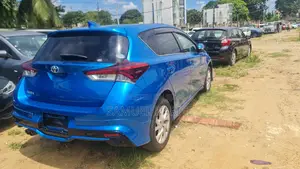Toyota Auris 2017 Blue