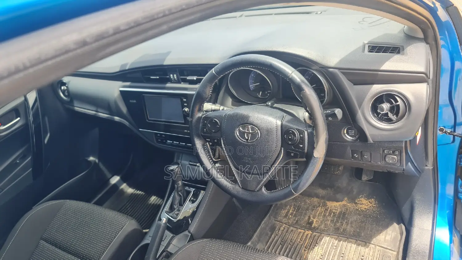 Toyota Auris 2017 Blue