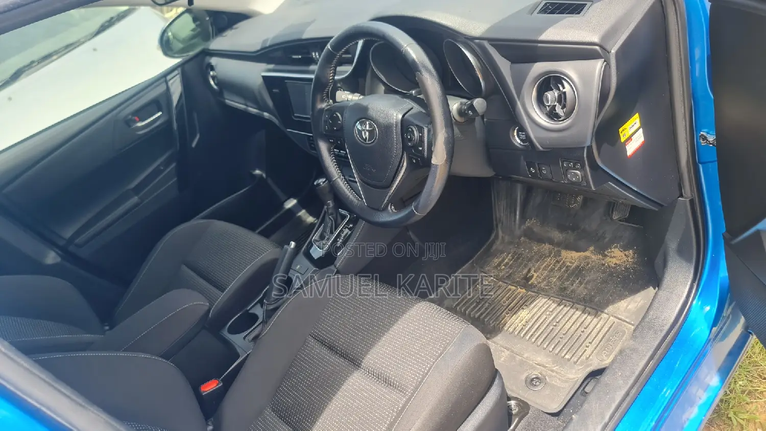 Toyota Auris 2017 Blue