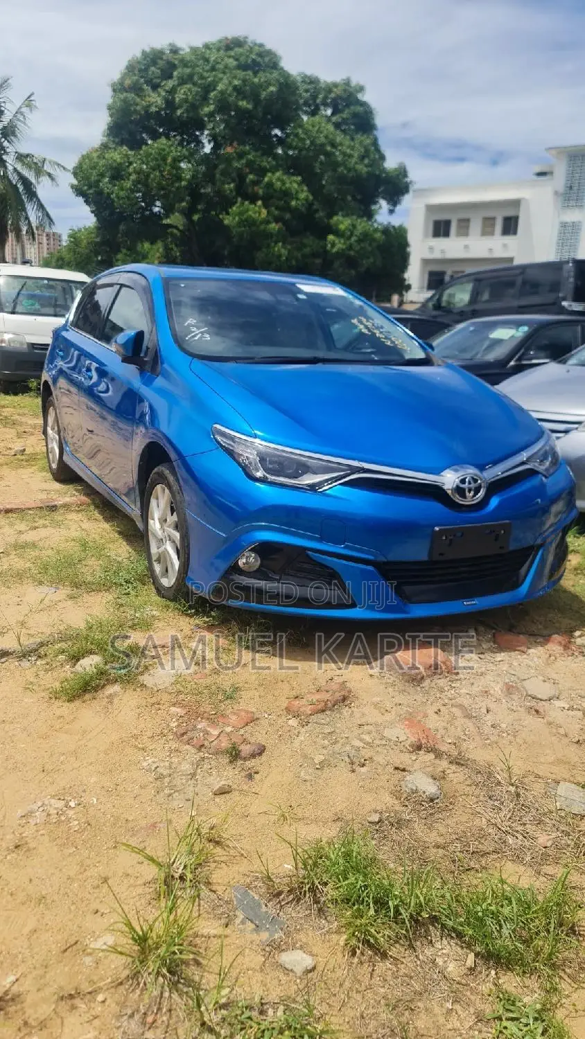 Toyota Auris 2017 Blue