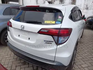 Honda Vezel 2017 White