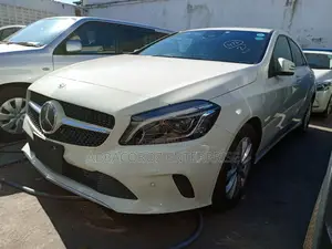Mercedes-Benz A-Class 2017 Pearl