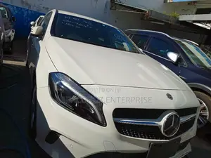 Mercedes-Benz A-Class 2017 Pearl