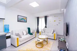 Queen's Home One Bedroom Airbnb at South B