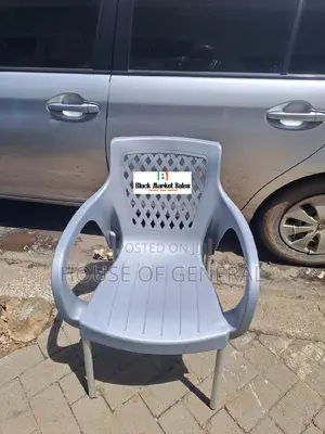 Gray Plastic Chairs With Metal Legs