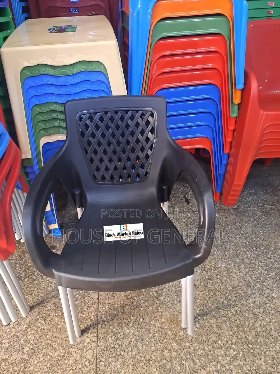 Back Plastic Chairs With Metal Tubing