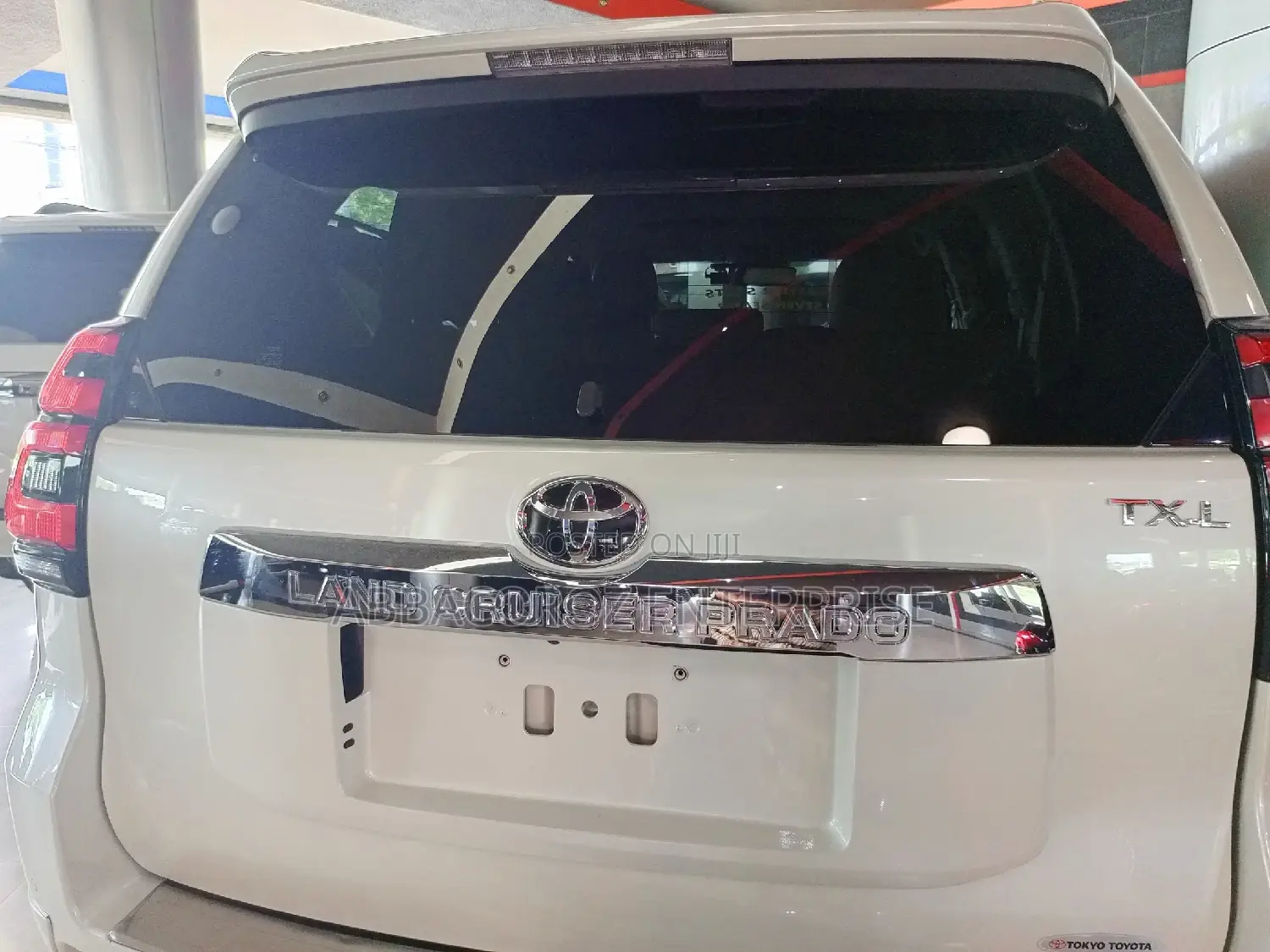 Toyota Land Cruiser Prado 2.8 2018 White
