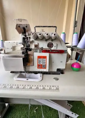 Siruba Super Overclock Sewing Machine