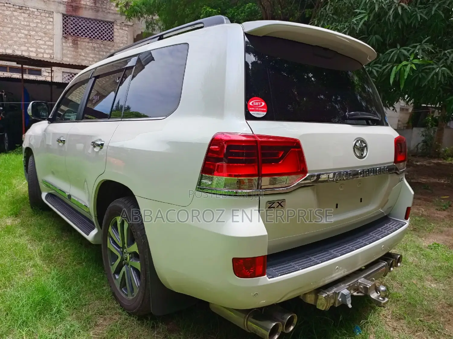 Toyota Land Cruiser 4.6 V8 ZX 2017 Pearl