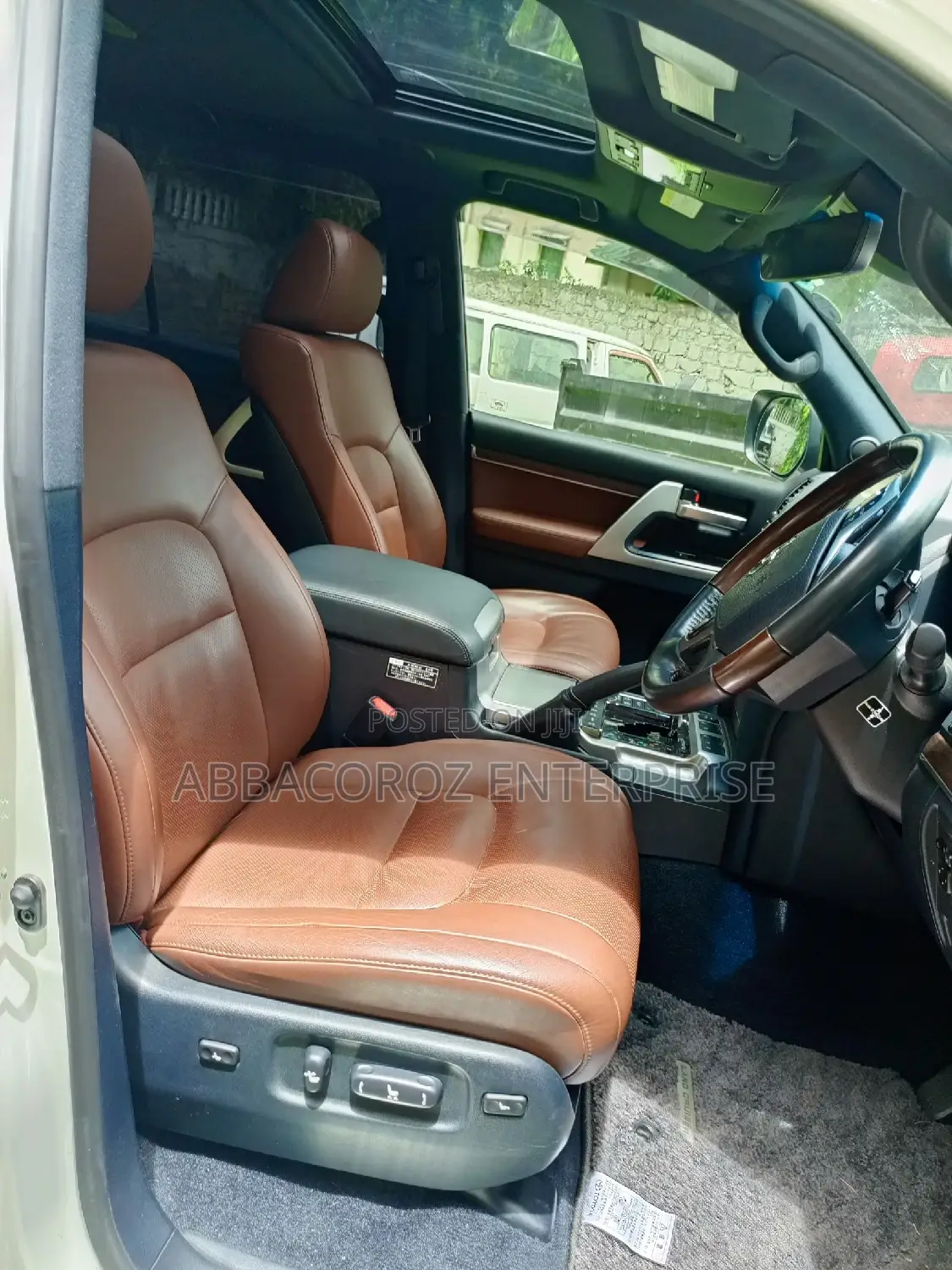Toyota Land Cruiser 4.6 V8 ZX 2017 Pearl