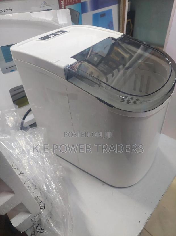 Countertop Icecube Maker - thumbnail 2