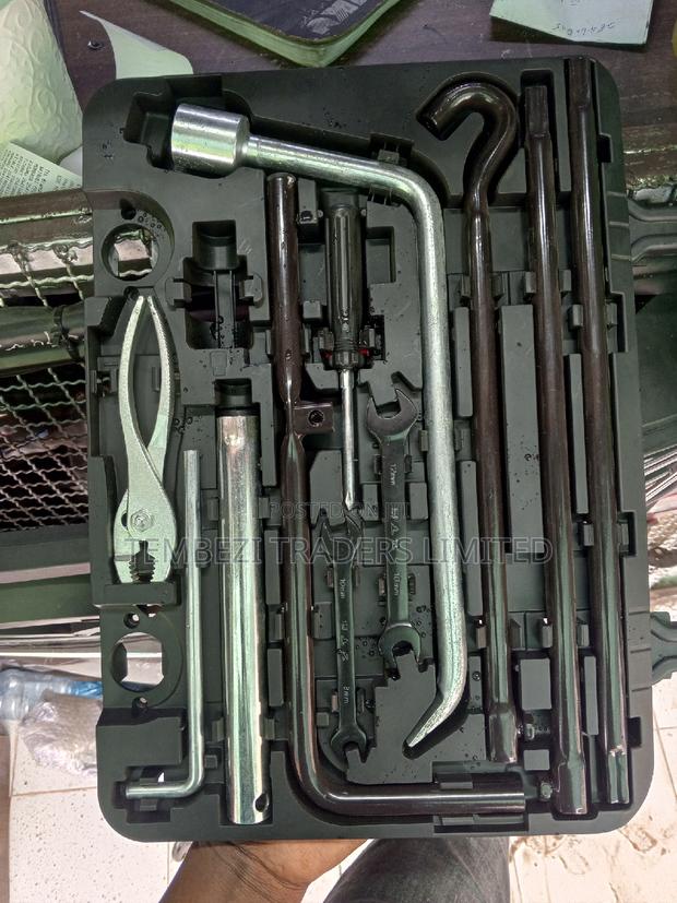 Emergency Tool Kit/Land Cruiser Tool Box/Kit - main view