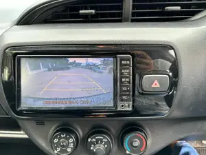 Toyota Vitz 1.3 FWD 5dr 2019 Gray
